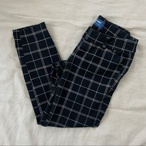 Old Navy Pixie Mid Rise Plaid Pants
